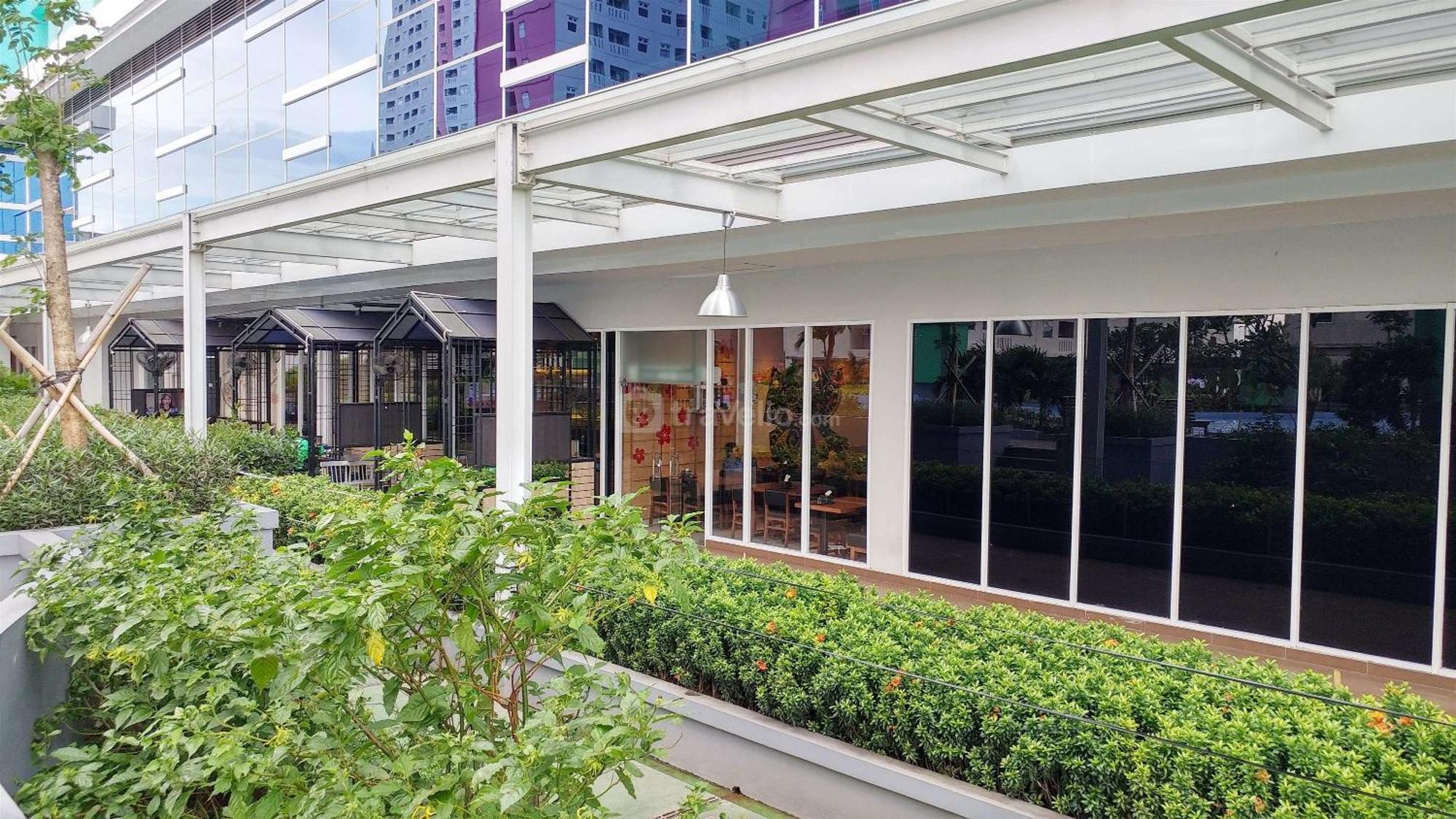 Pramuka With Mall Access By Travelio Jakarta